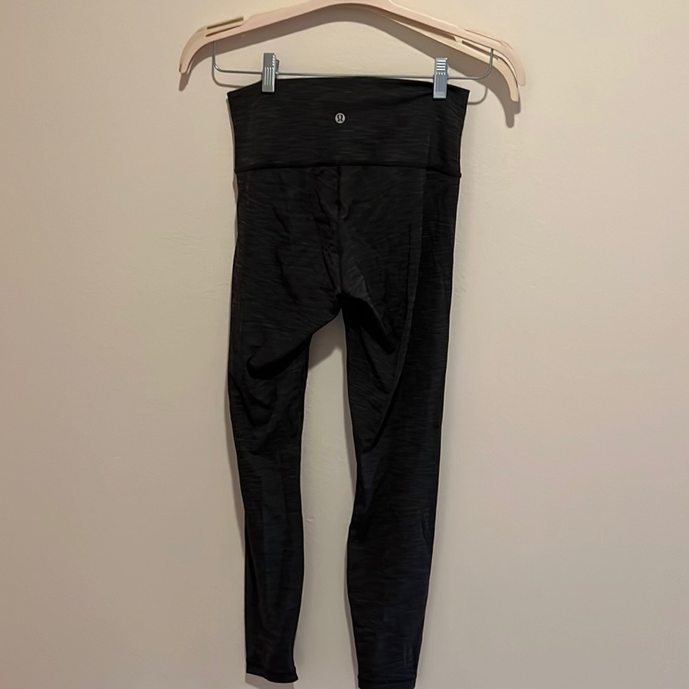 Lululemon leggings size 6
